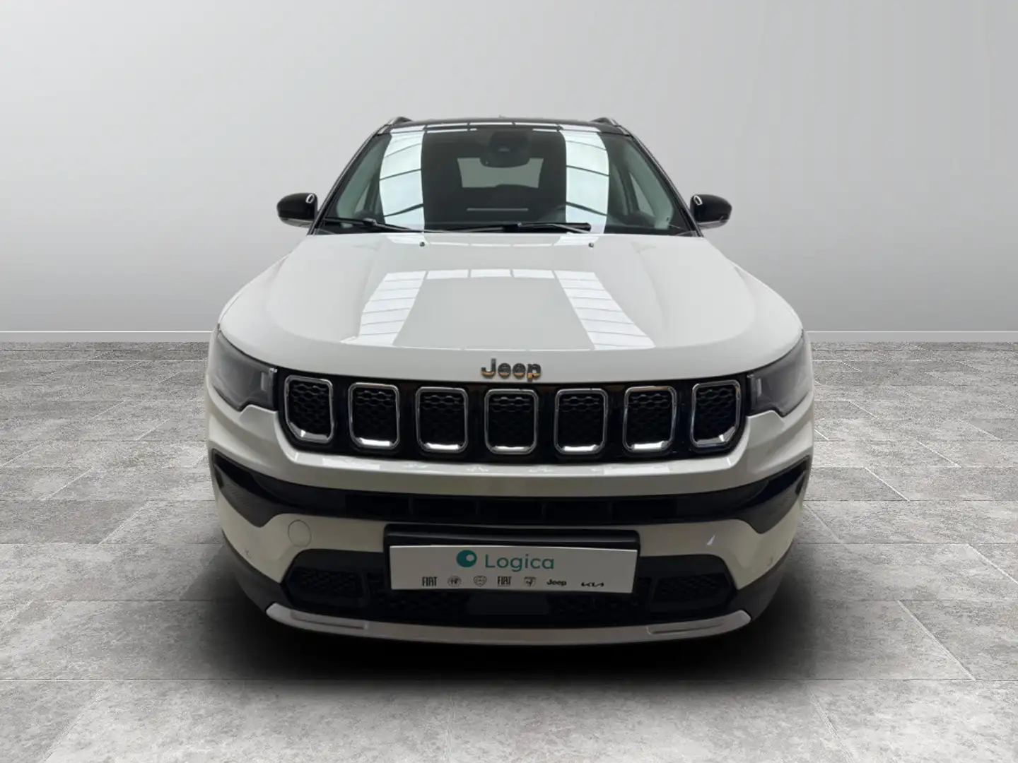 Jeep Compass 1.3 Turbo T4 Limited Wit - 2