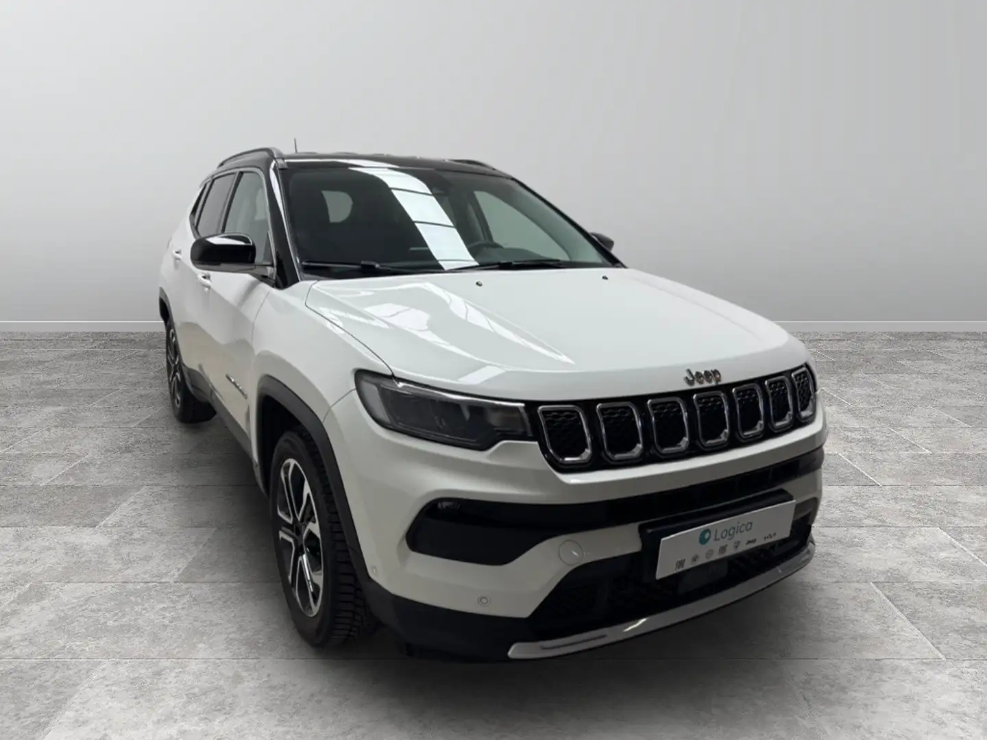 Jeep Compass 1.3 Turbo T4 Limited Wit - 1