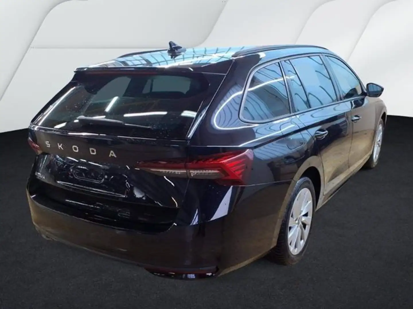 Skoda Octavia Combi 1.5 TSI e-TEC DSG SELECTION NAVI 3 Schwarz - 2