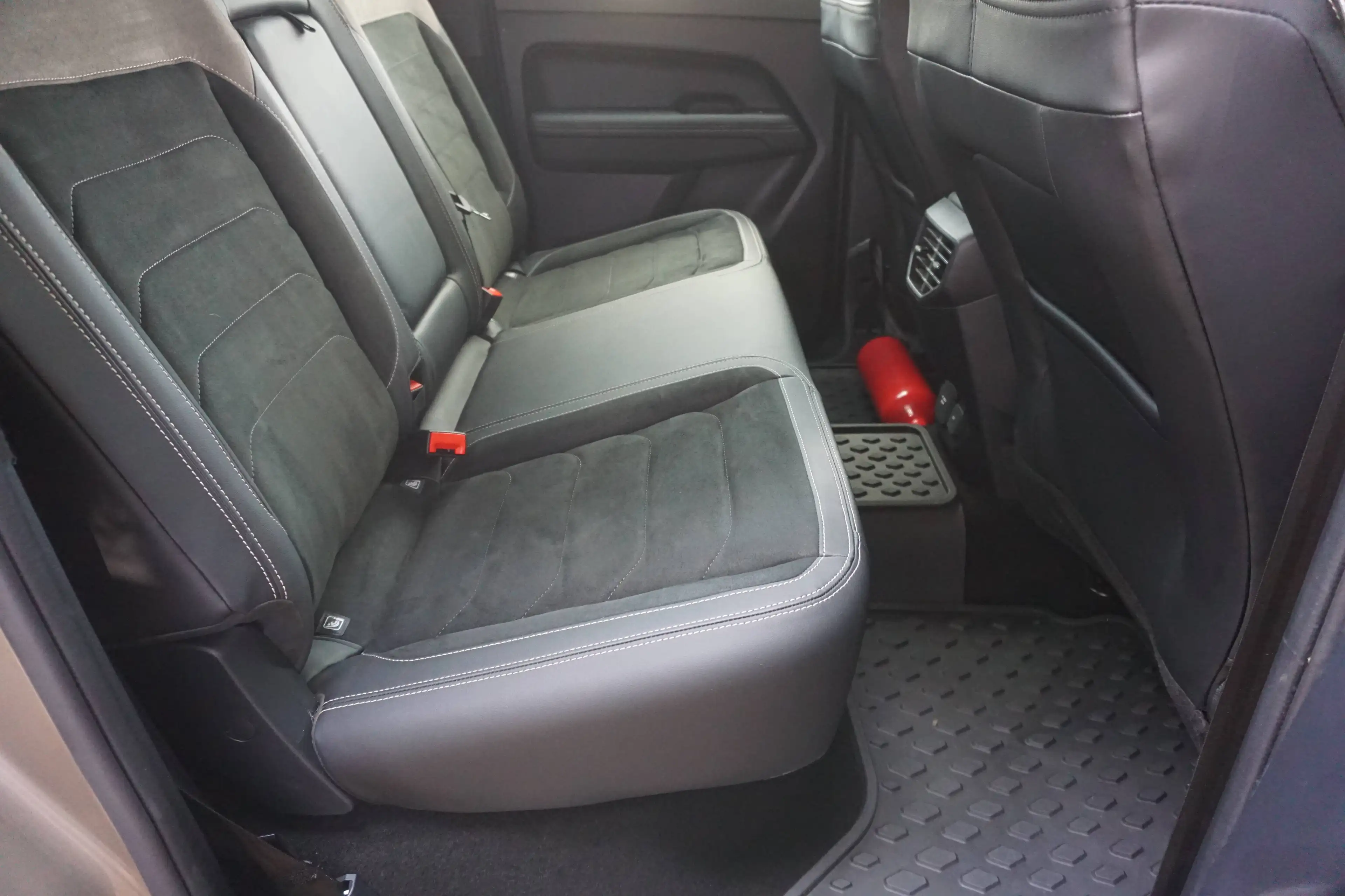 Volkswagen Amarok Amarok 2.0 TDi 4Motion Style Aut-Navi-HLeder-Cam-Led-PDC-Garantie — photo 10