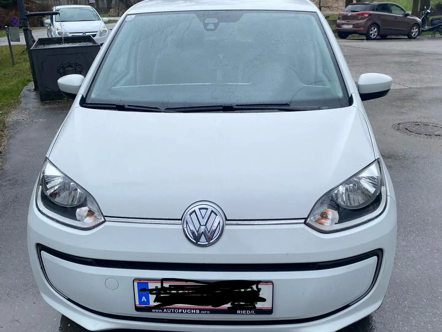 Volkswagen e-up! e-load up! 18,7kWh (mit Batterie) Bílá - 1