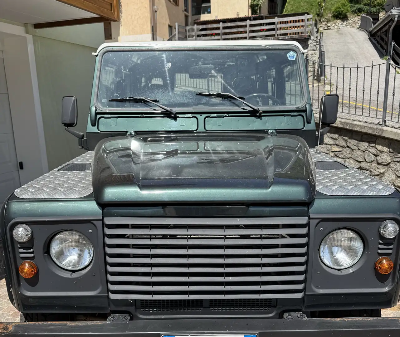 Land Rover Defender 110 2.5 td5 S SW - 1