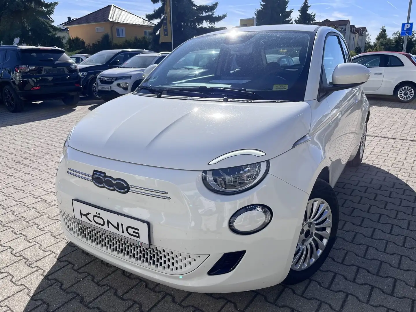 Fiat 500e Neuer 500 23,8 kWh Neuer 23,8 kWh Weiß - 1