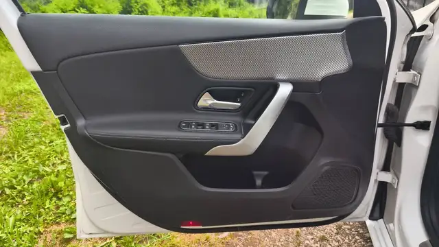 Mercedes-Benz A-Class view 7