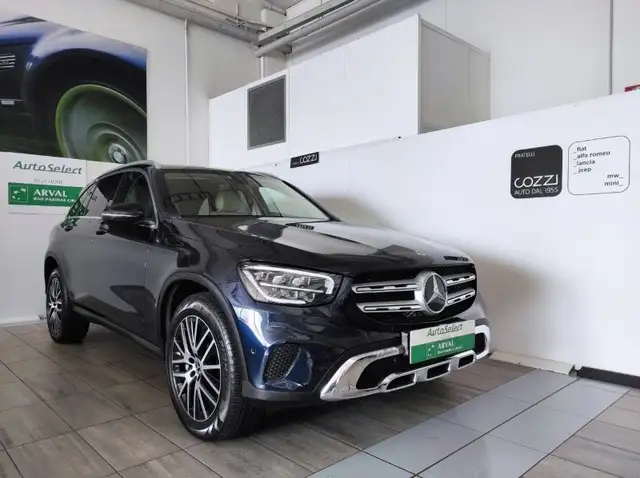 Mercedes-Benz GLC 300 - GLC 300 e 4Matic Plug-in hybrid Sport