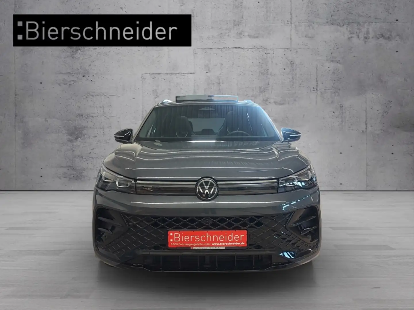 Volkswagen Tiguan 2.0 TDI DSG 4Mo. R-Line BLACK STYLE ALU IQ.LIGHT A Grau - 2