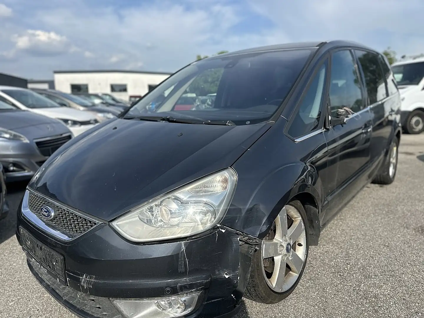 Ford Galaxy Titanium 2,2 TDCi DPF Grau - 1