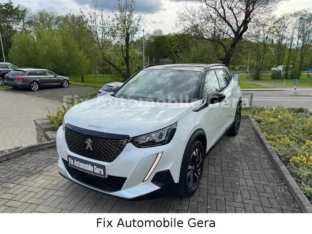 Peugeot 2008 Allure*T.-Leder*Klima*1.Hand*Bi-Color*17Z´