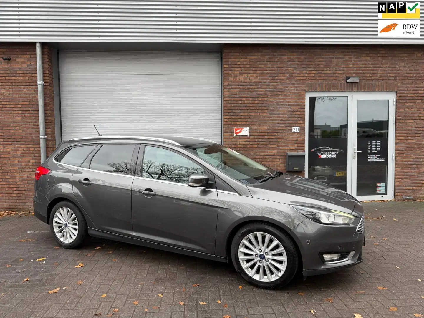 Ford Focus Wagon 1.0 Titanium|AIRCO|NAVI|NIEUWE APK Gris - 1