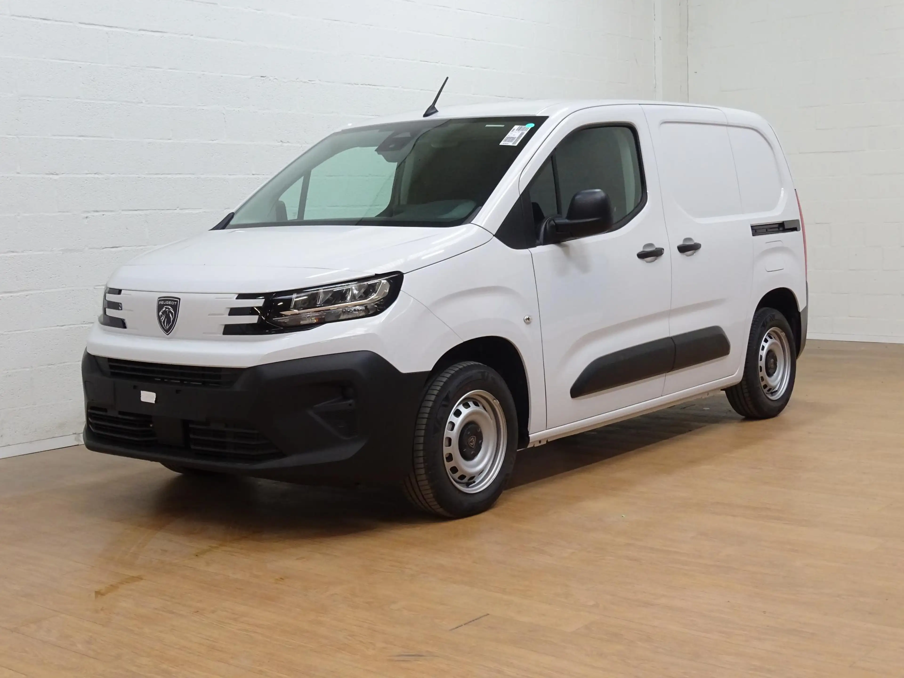 Peugeot Partner 1.2 TURBO 110 M LIGHT L1 — photo 5