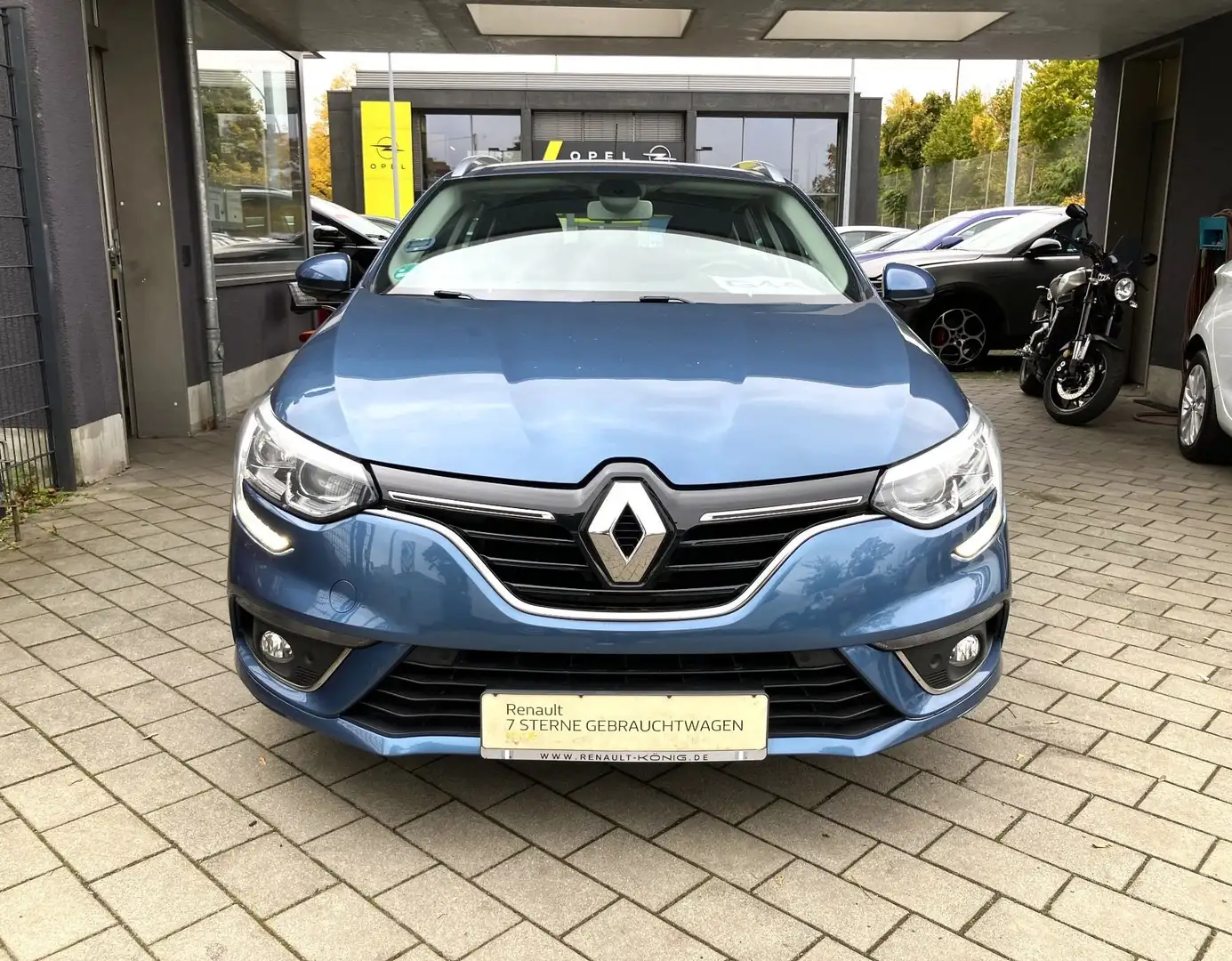 Renault Megane IV Kombi 1.3 TCe 140 BUSINESS Automatik Blau - 2