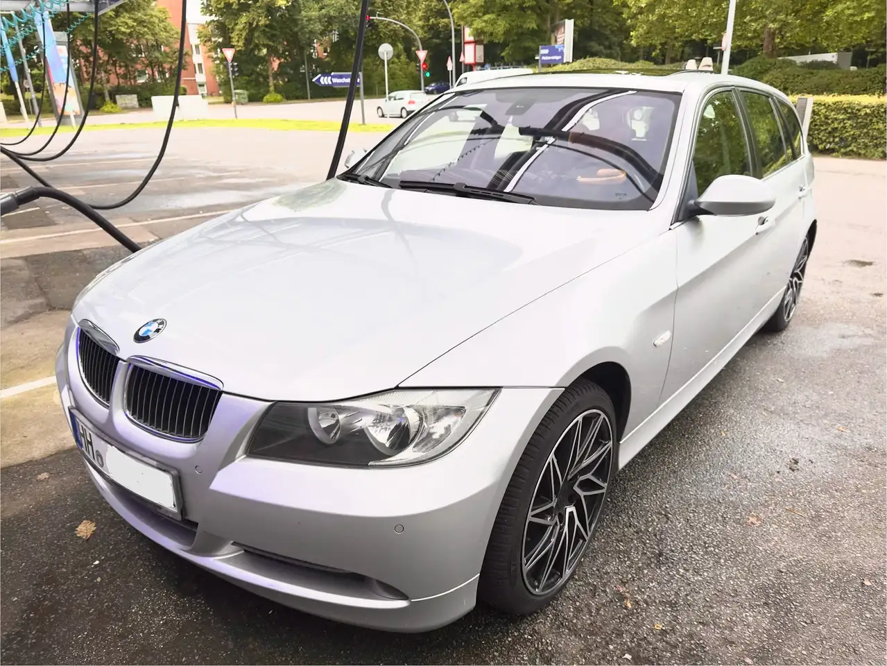 BMW 330
