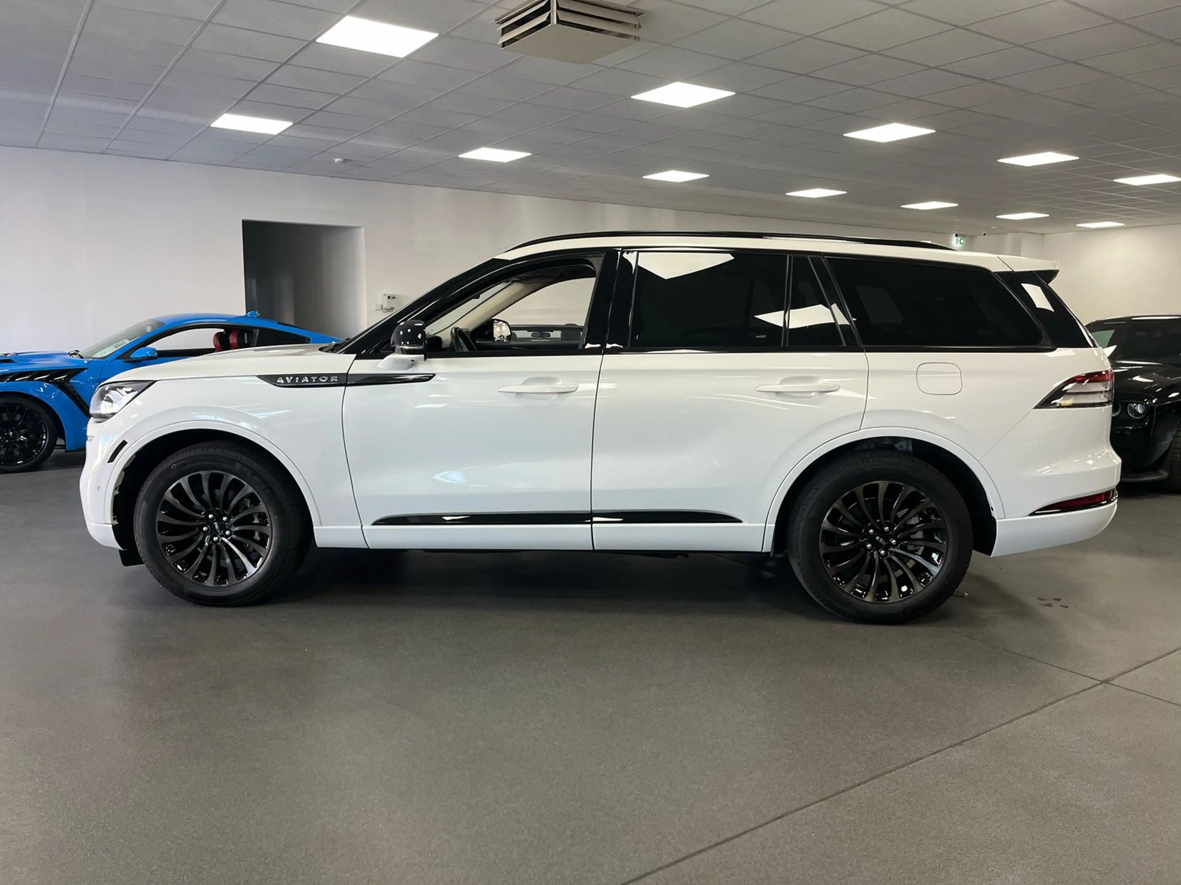 Lincoln Aviator Reserve 3,0l V6 4x4/6-Sitze/360°Kamera/SHZ/Pano — photo 6