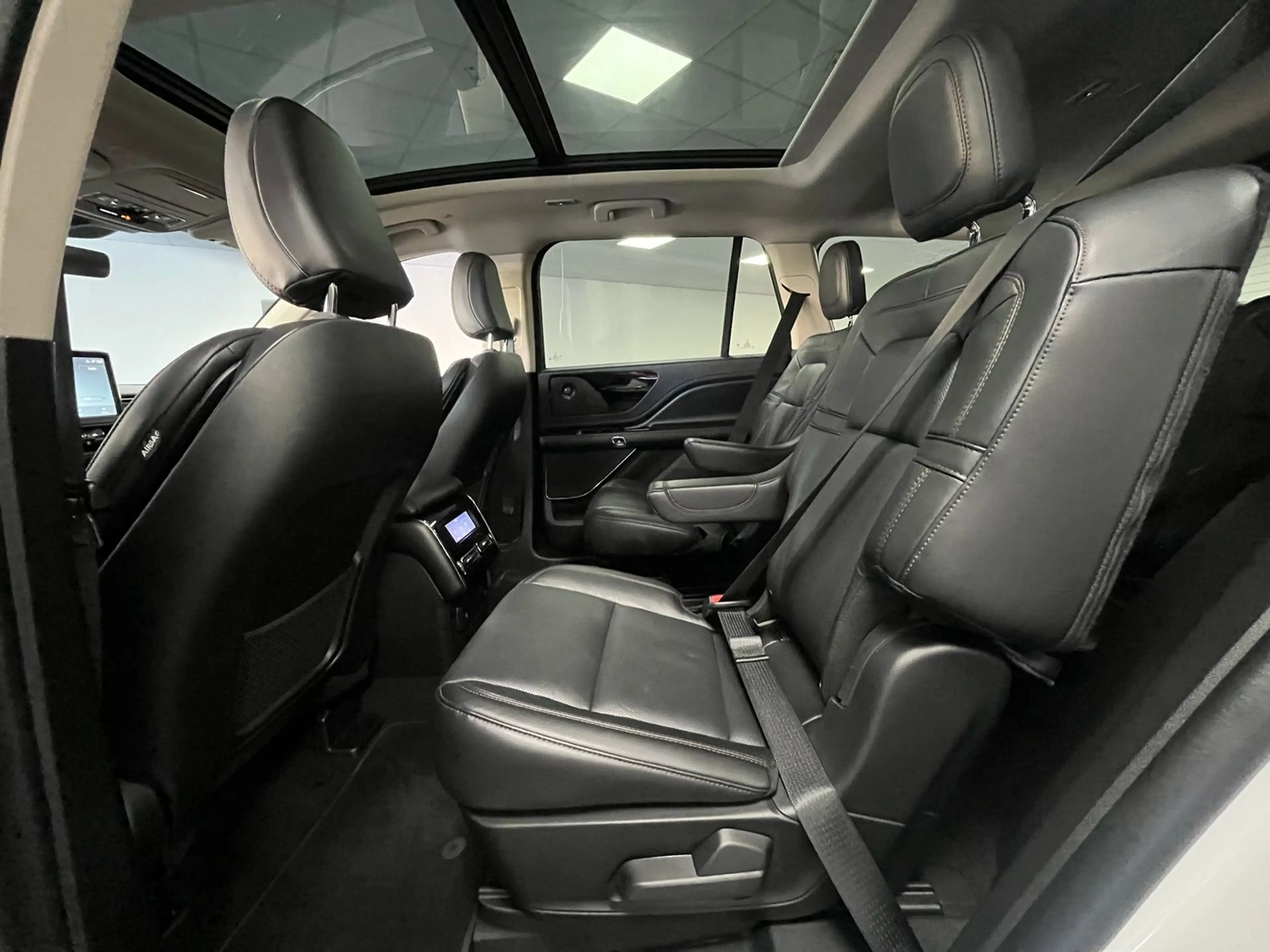 Lincoln Aviator Reserve 3,0l V6 4x4/6-Sitze/360°Kamera/SHZ/Pano — photo 13