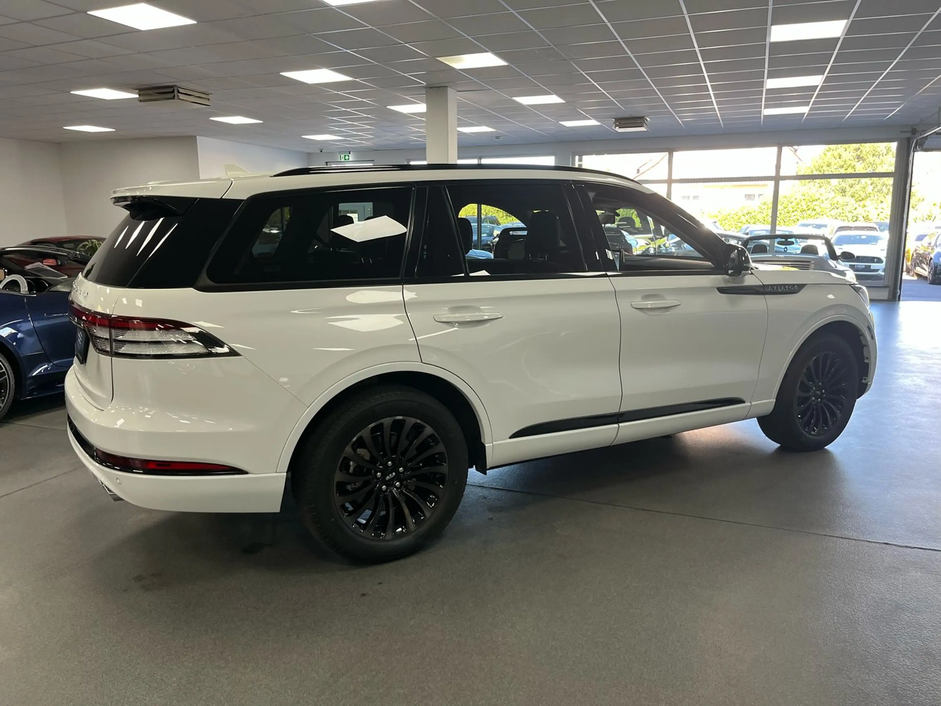 Lincoln Aviator Reserve 3,0l V6 4x4/6-Sitze/360°Kamera/SHZ/Pano — photo 9