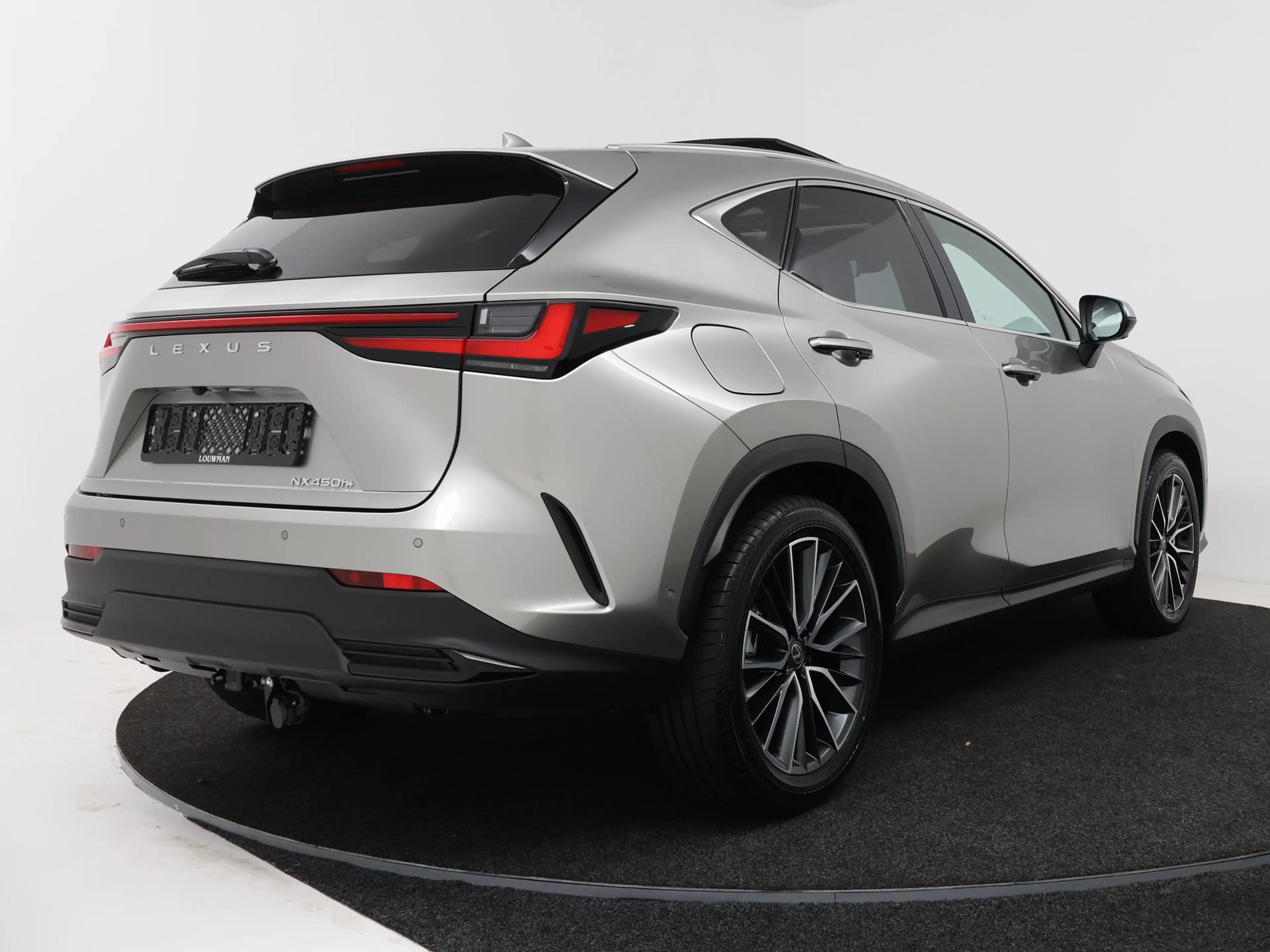 Lexus NX 450h+ AWD President Line | Trekhaak | Panoramadak | — photo 2