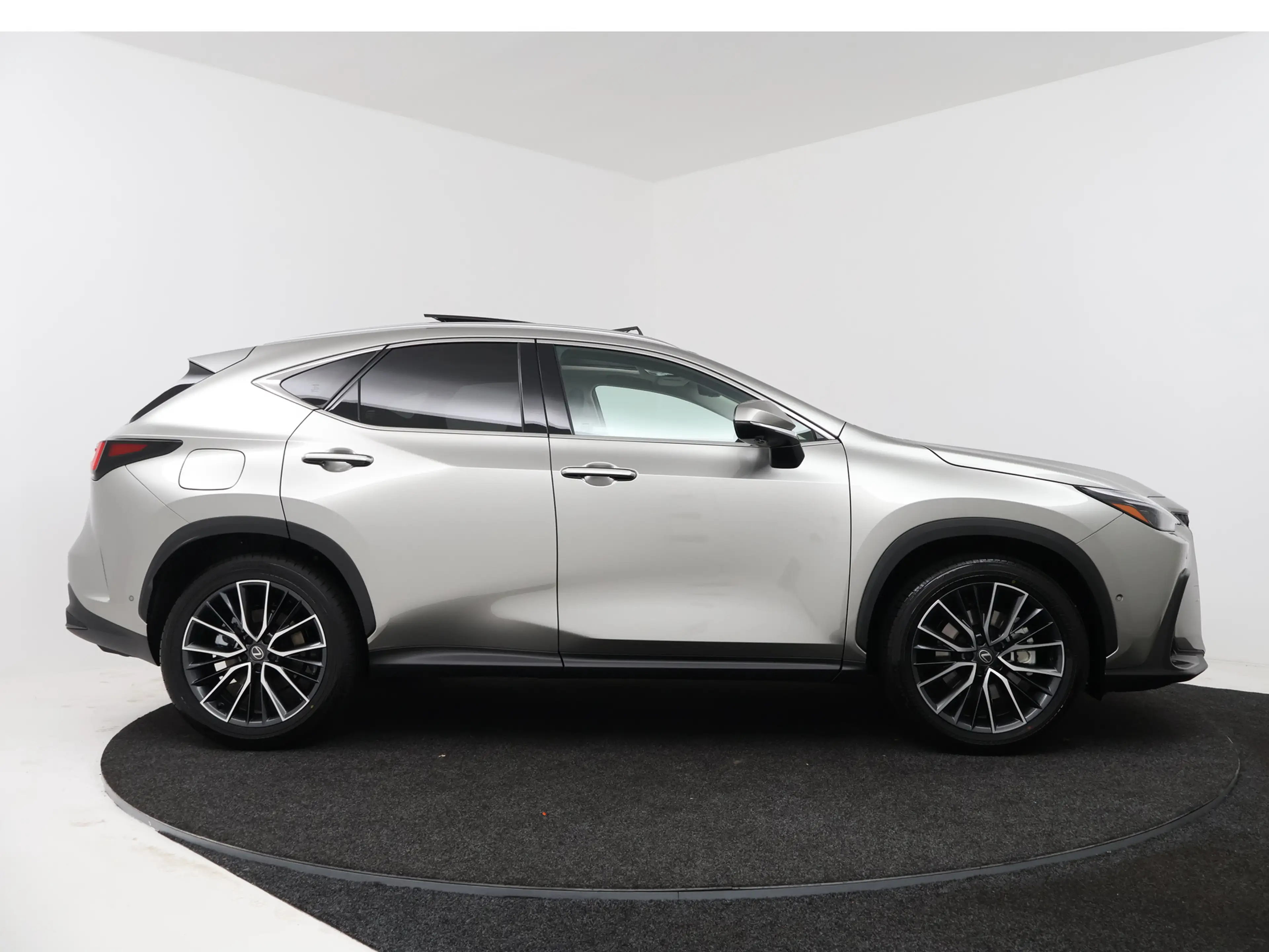 Lexus NX 450h+ AWD President Line | Trekhaak | Panoramadak | — photo 14