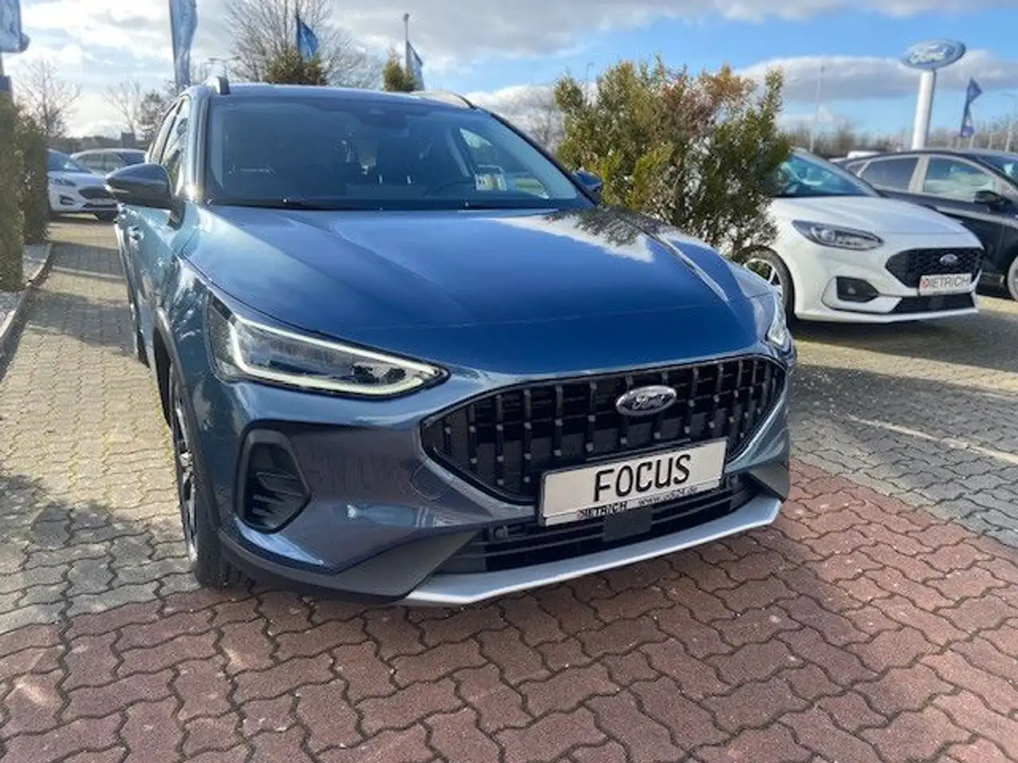 Ford Focus Active X 155PS Automatik *Kamera|LED|B&O* Blau - 1