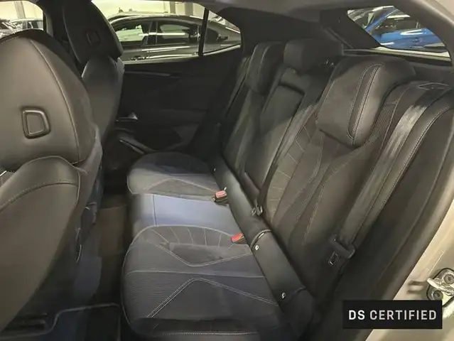 DS Automobiles DS 4 view 10