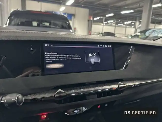 DS Automobiles DS 4 view 15