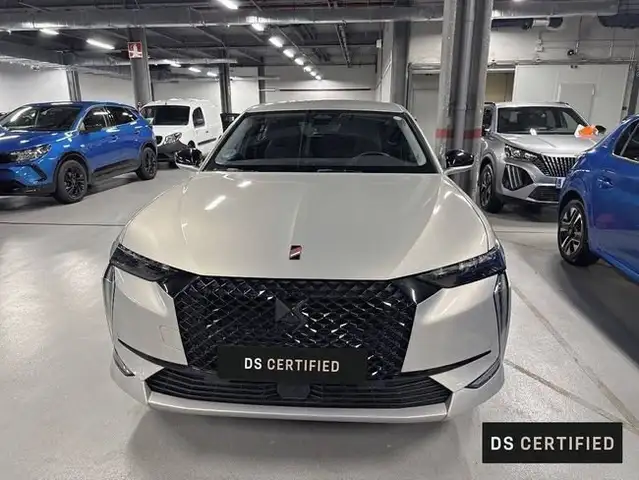 DS Automobiles DS 4 view 2