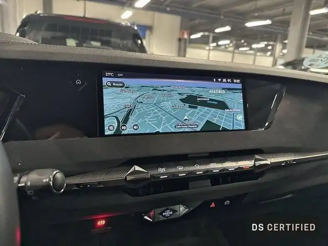 DS Automobiles DS 4 view 13