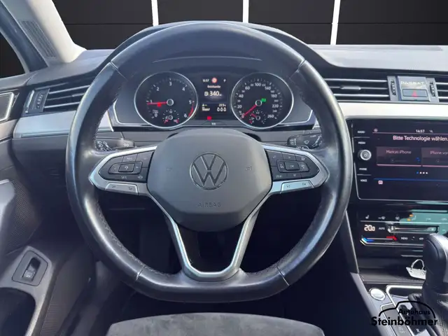 Volkswagen Passat view 19