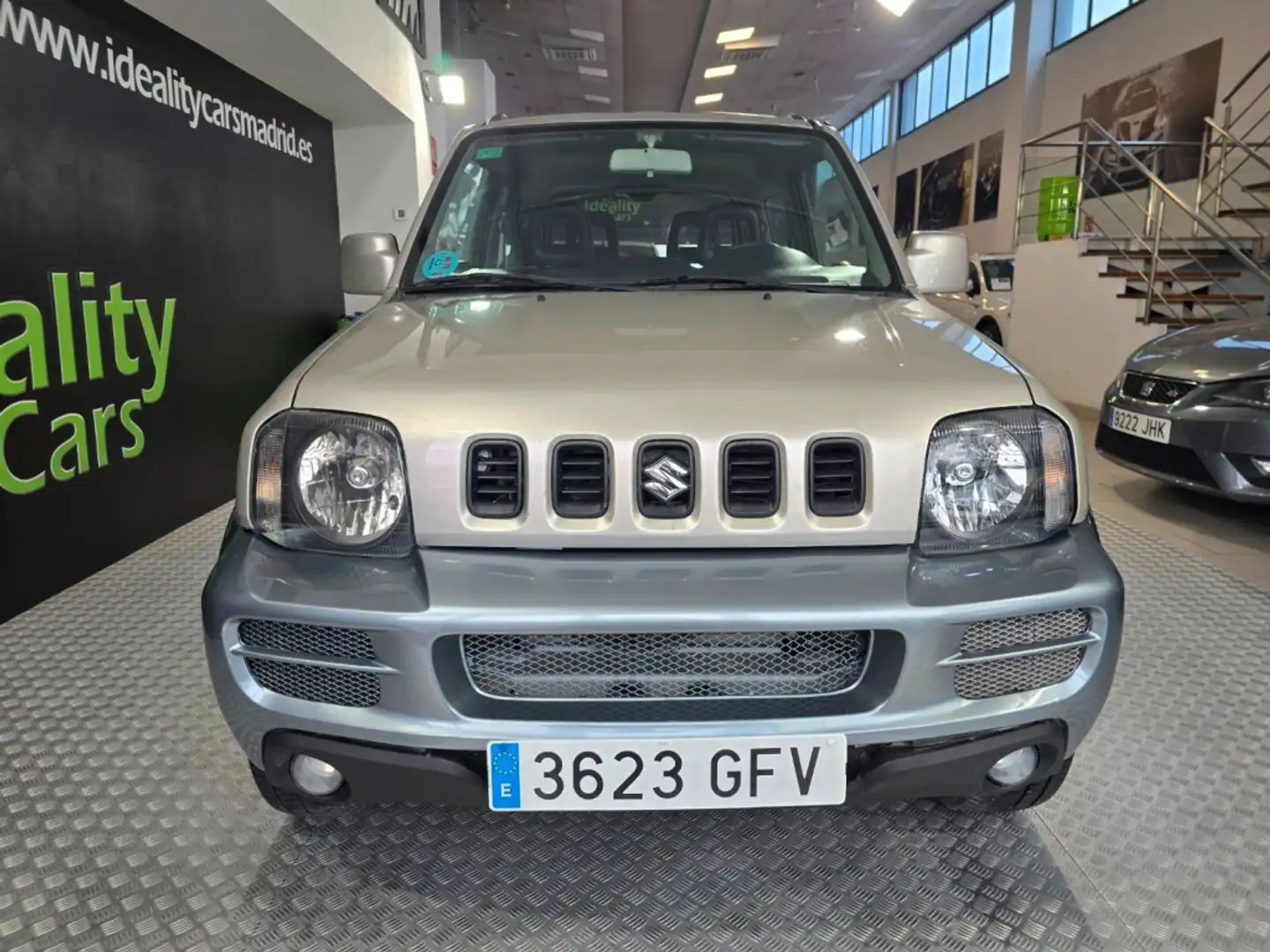 Suzuki Jimny 1.3 JLX Techo Metálico Beige - 2