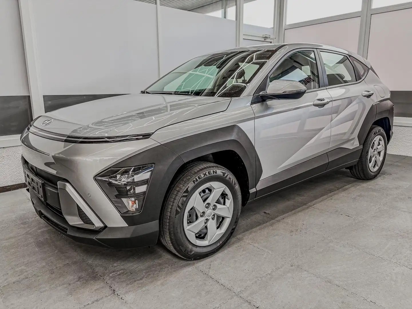 Hyundai KONA STYLE PLUS DCT SHZ ACC NAVI RFK PDC 1.6 T-GDi D... Silber - 1