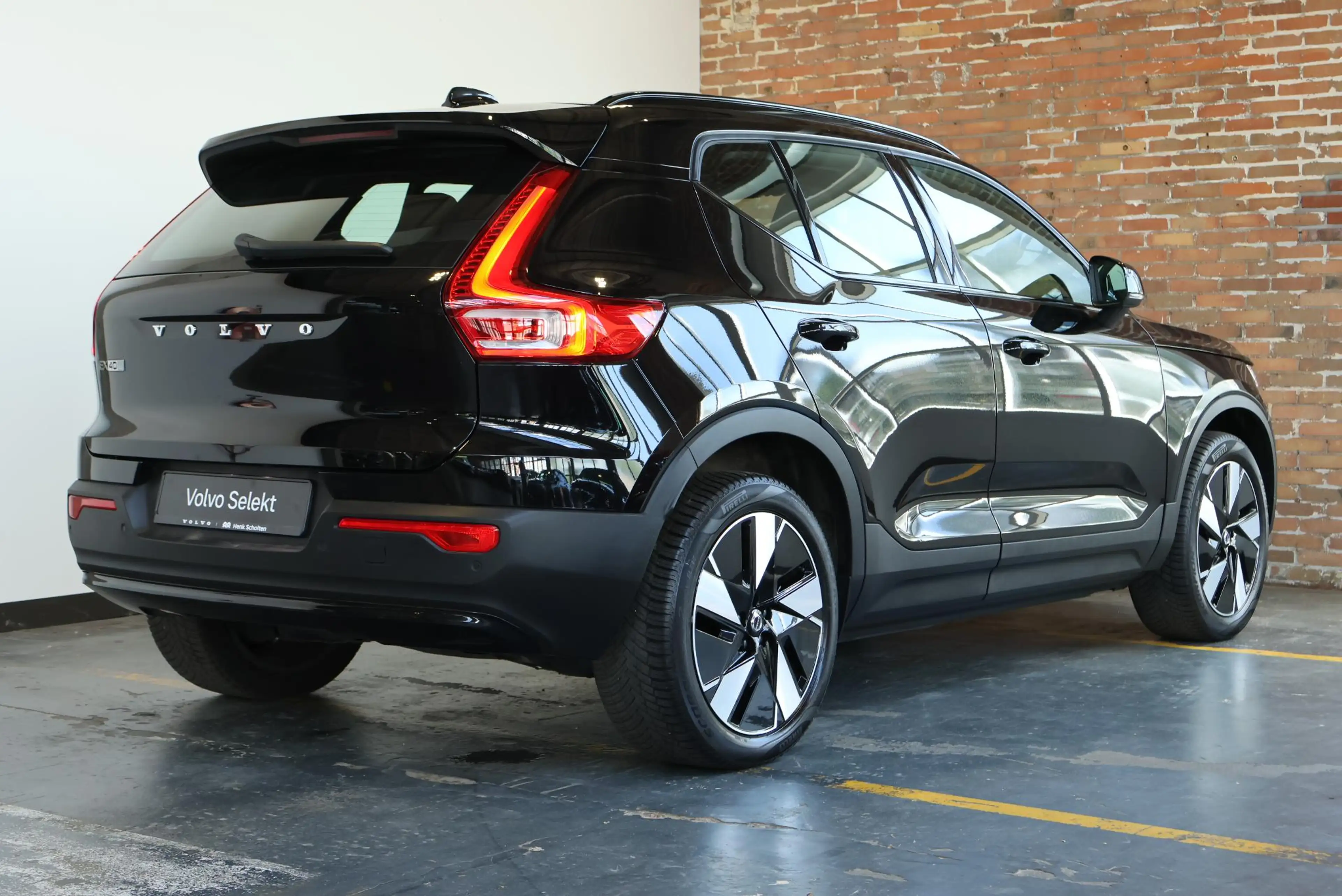 Volvo EX40 Single Motor Extended Range Plus 82 kWh | Trekhaak — photo 3