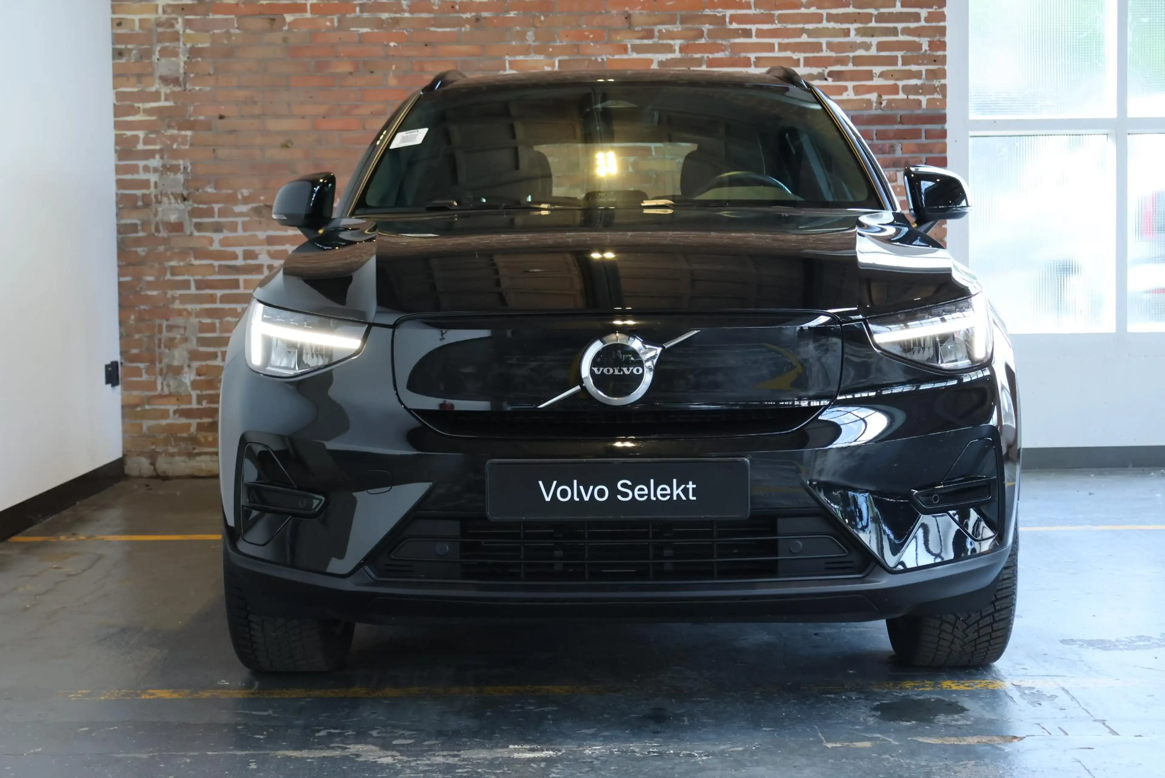 Volvo EX40 Single Motor Extended Range Plus 82 kWh | Trekhaak — photo 5