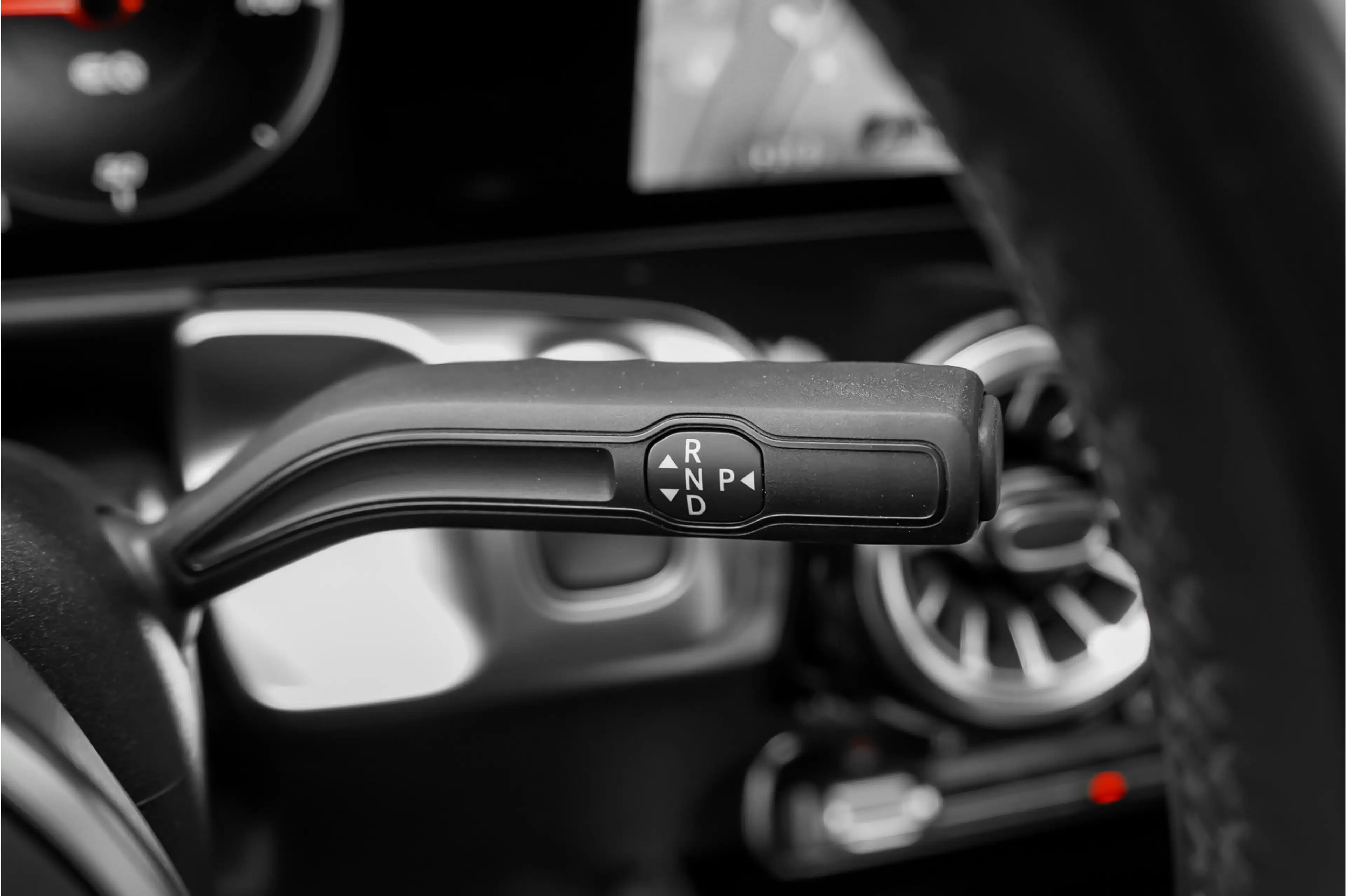 Mercedes-Benz EQB 300 4MATIC 67 kWh Pano Distronic Plus Multi Contoursto — photo 42