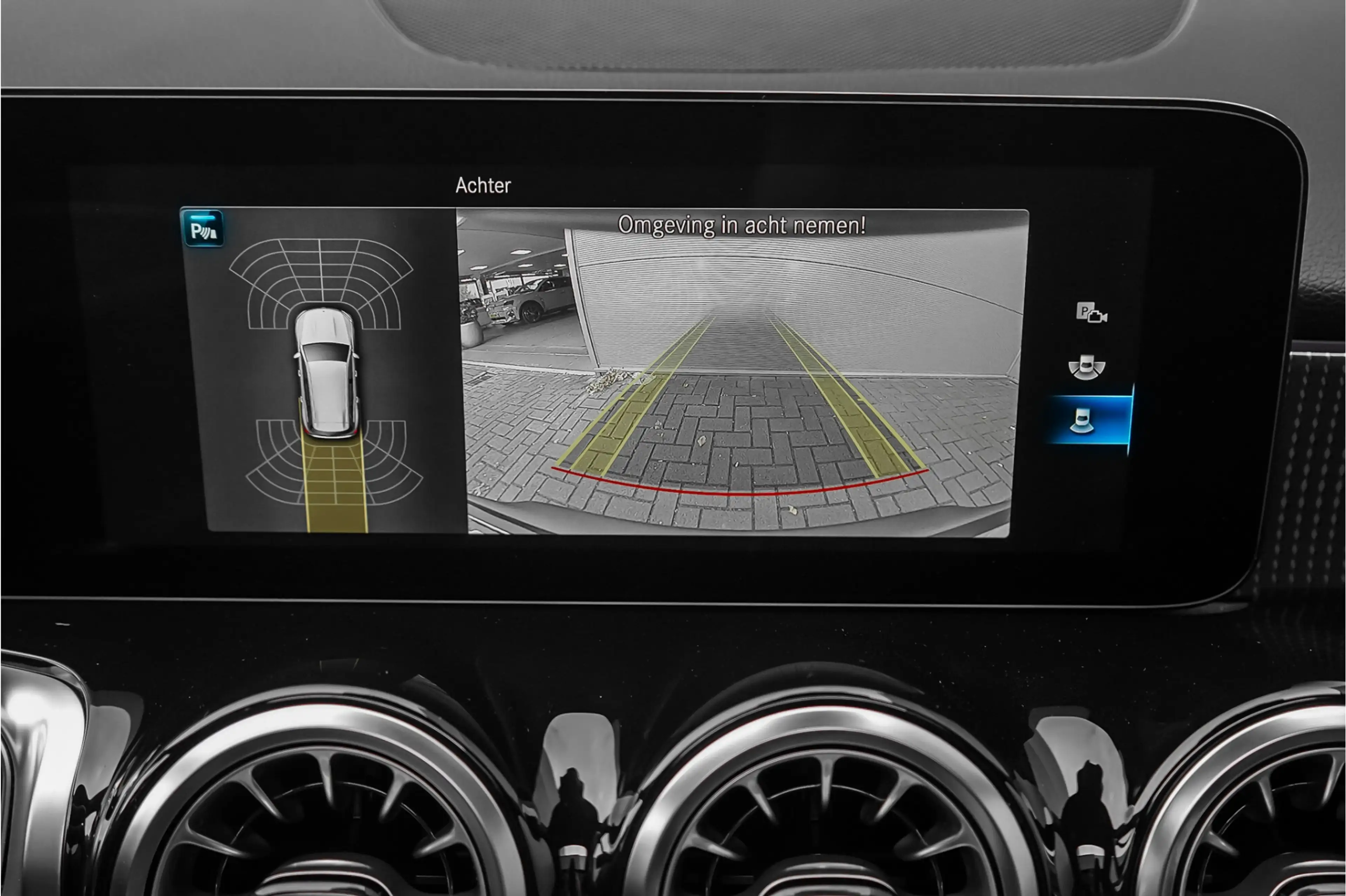 Mercedes-Benz EQB 300 4MATIC 67 kWh Pano Distronic Plus Multi Contoursto — photo 27