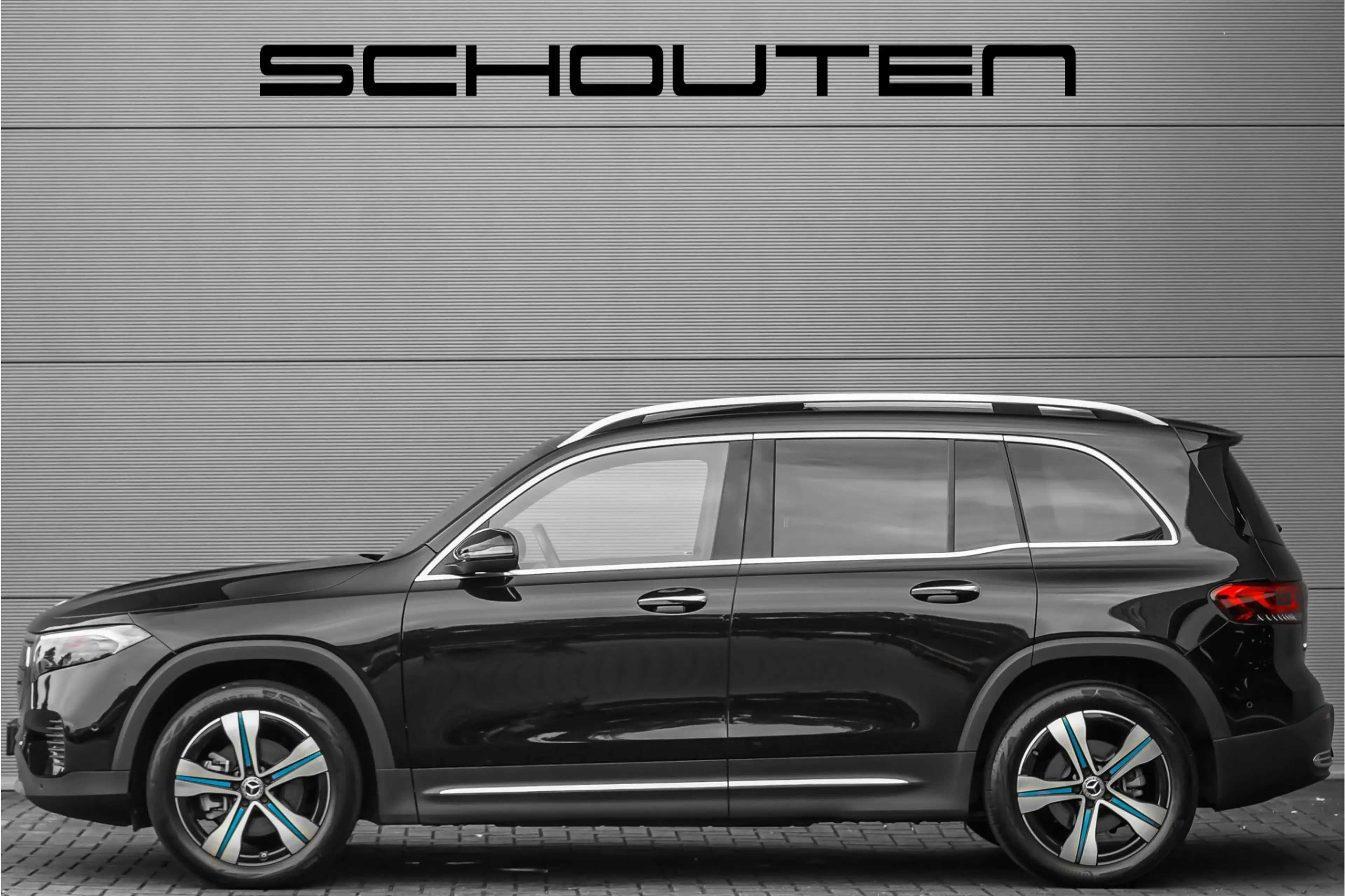 Mercedes-Benz EQB 300 4MATIC 67 kWh Pano Distronic Plus Multi Contoursto — photo 11