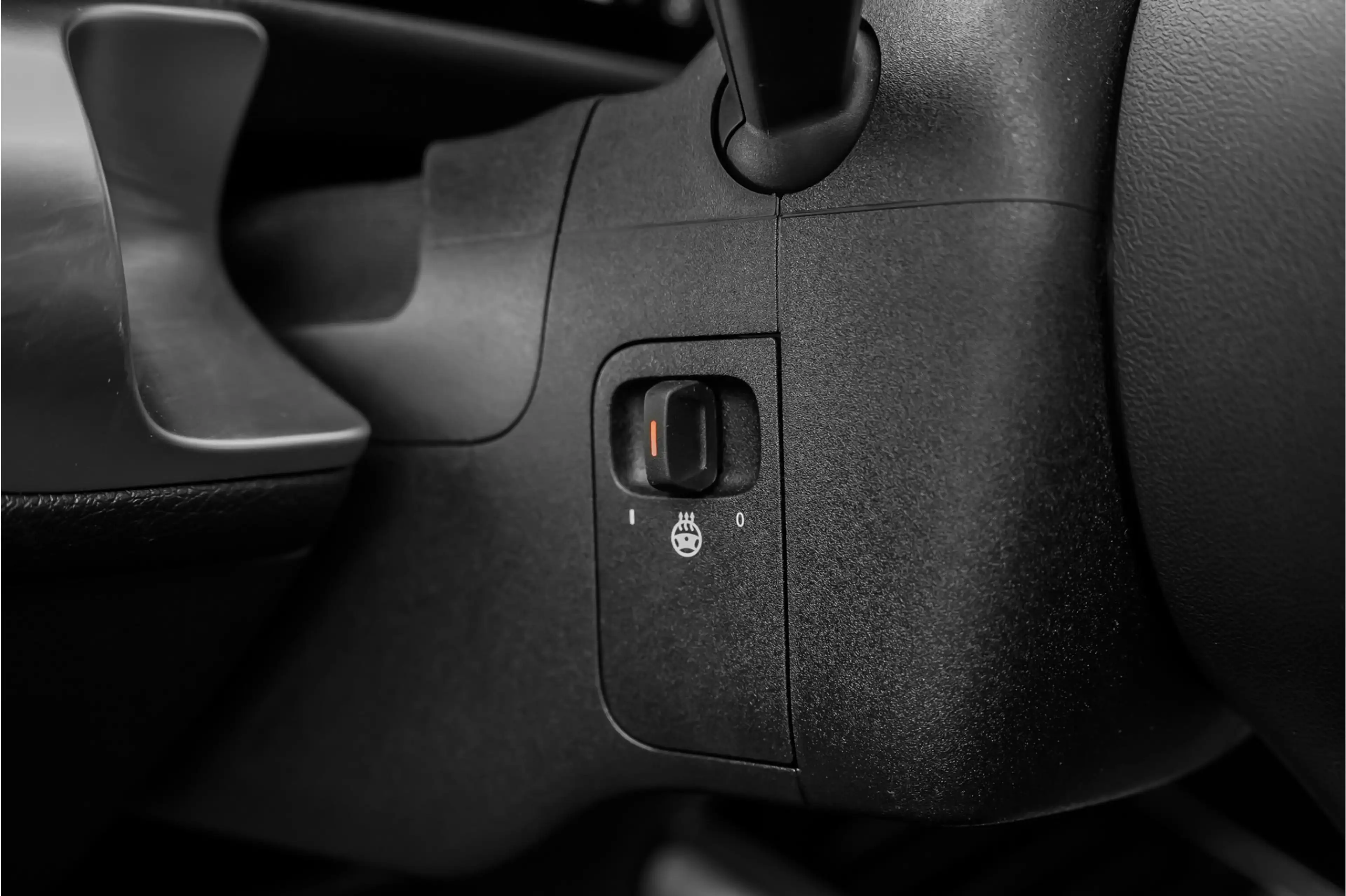 Mercedes-Benz EQB 300 4MATIC 67 kWh Pano Distronic Plus Multi Contoursto — photo 25