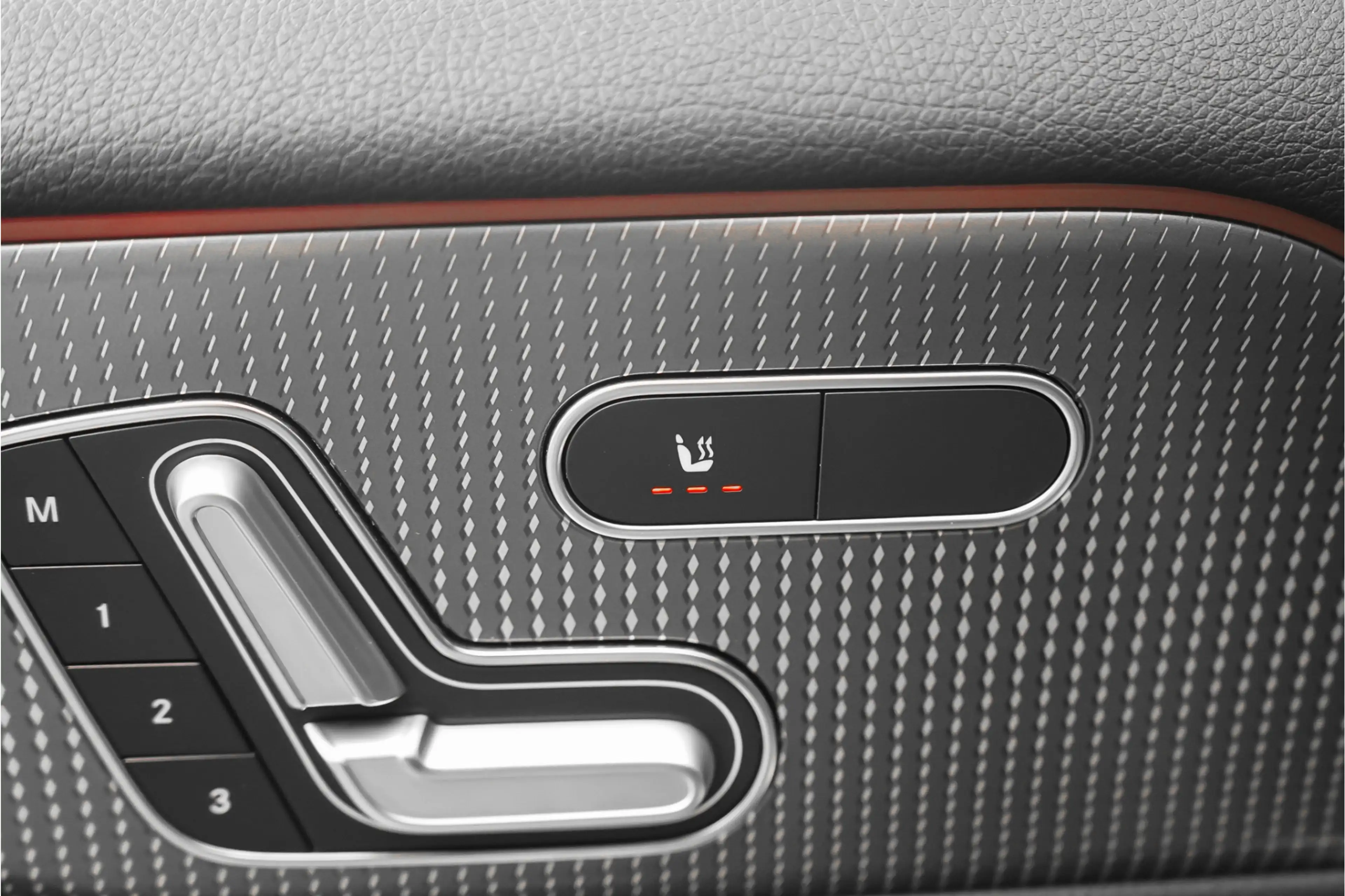 Mercedes-Benz EQB 300 4MATIC 67 kWh Pano Distronic Plus Multi Contoursto — photo 34