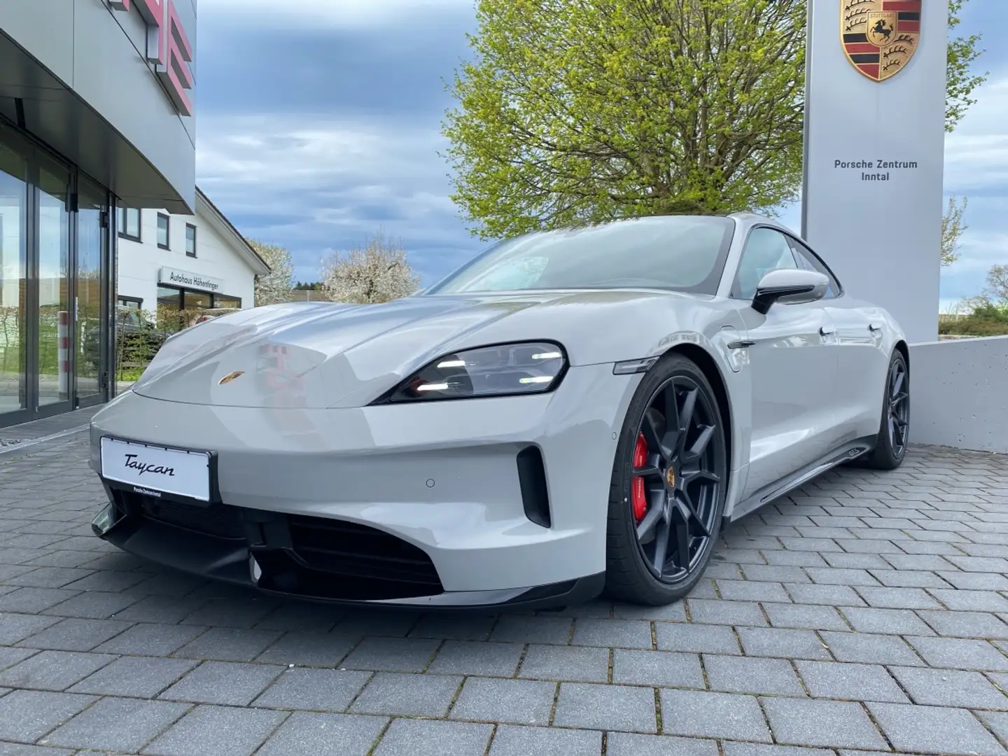 Porsche Taycan GTS |Dynamikpaket |HD-Matrix LED Grau - 2