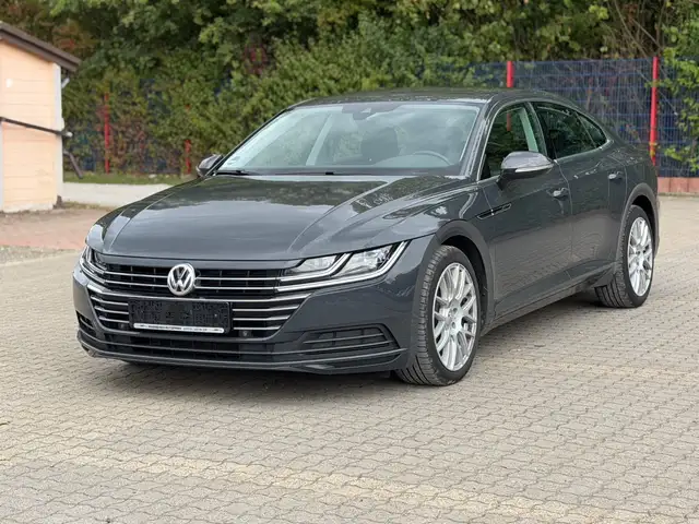Volkswagen Arteon 2.0 TDI DSG *NAVI *XENON *TÜV+SERVICE NEU