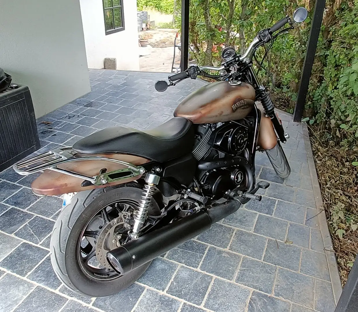 Harley-Davidson Street Rod - 2