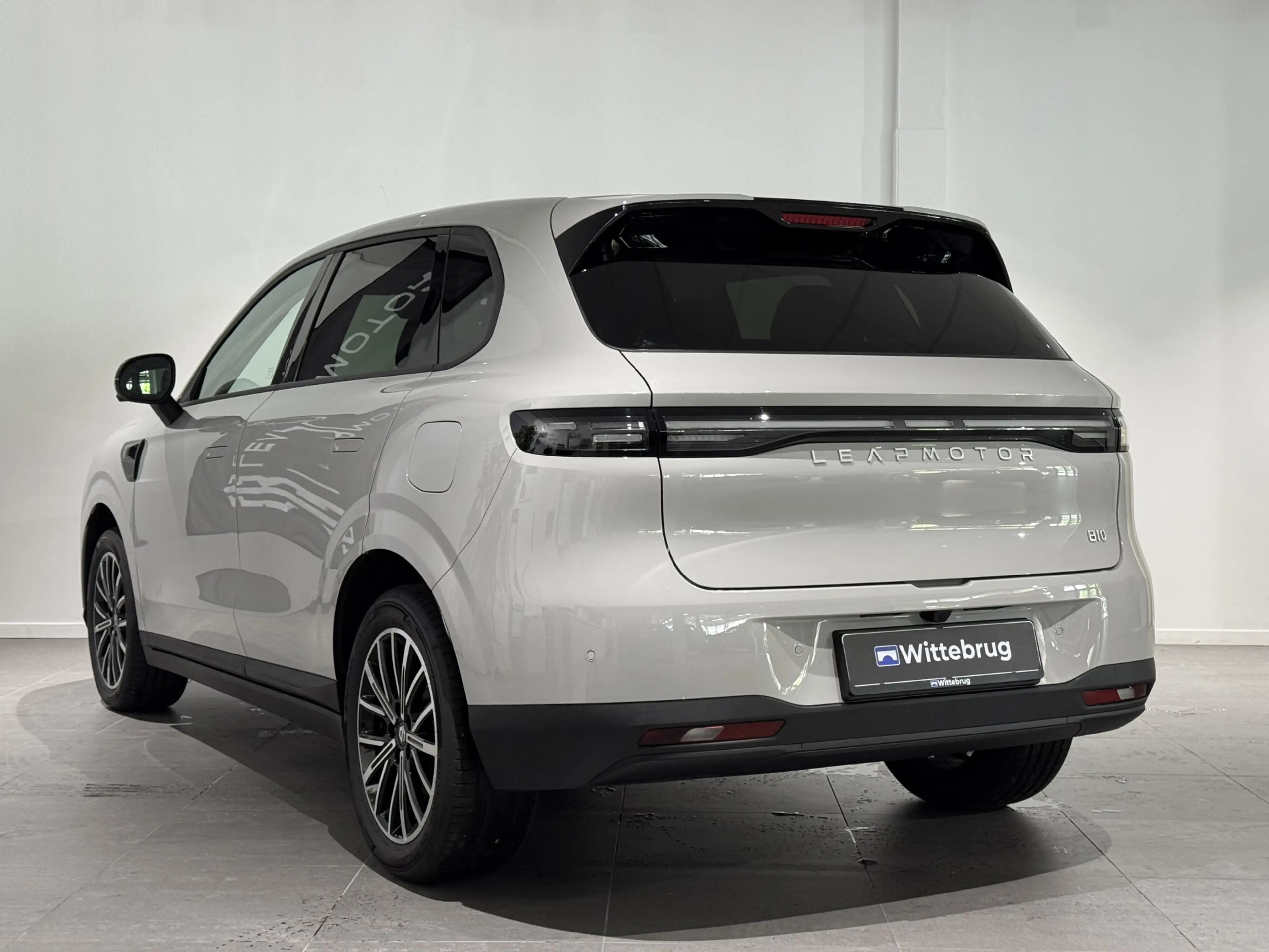 Leapmotor B10 Life Hybrid EV 18.8 kWh — photo 15