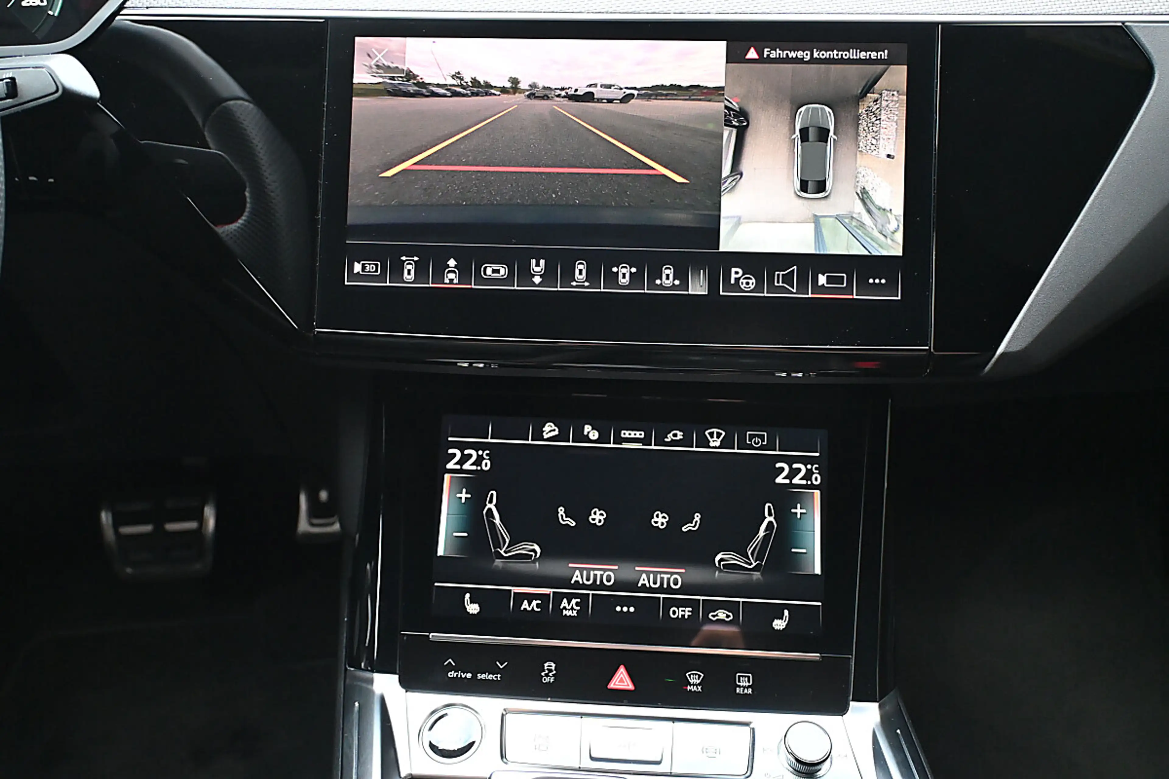Audi Q8 e-tron Q8 Sportback 55 e-tron quattro 106kWh S Line NP... — photo 9