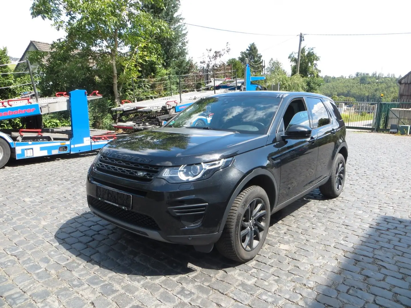 Land Rover Discovery Sport SE AWD Noir - 1
