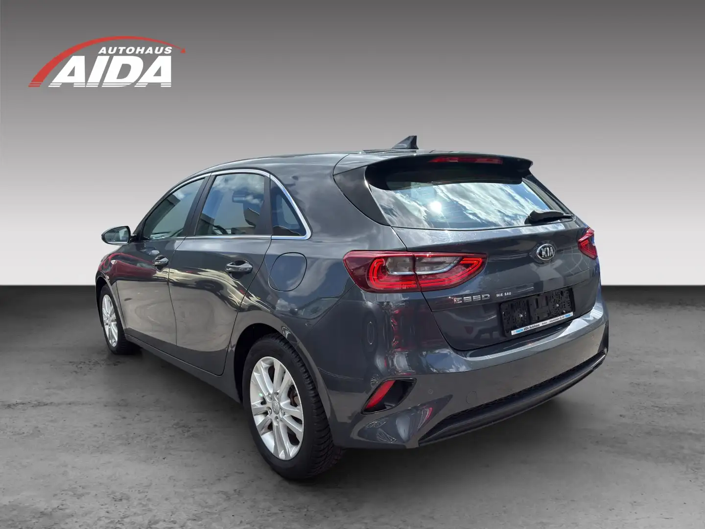 Kia Ceed / cee'd 1.6 CRDi  Vision Grijs - 2