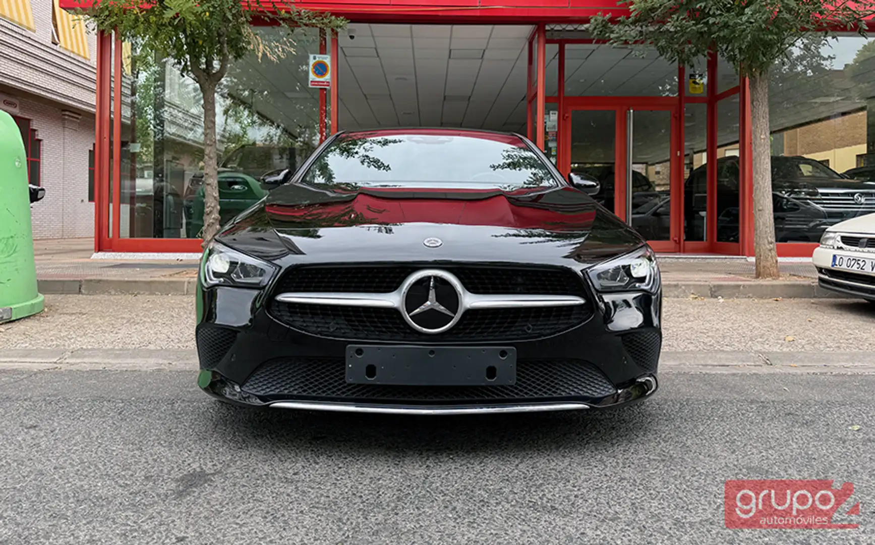 Mercedes-Benz CLA 200 Shooting Brake 200d 8G-DCT Noir - 2