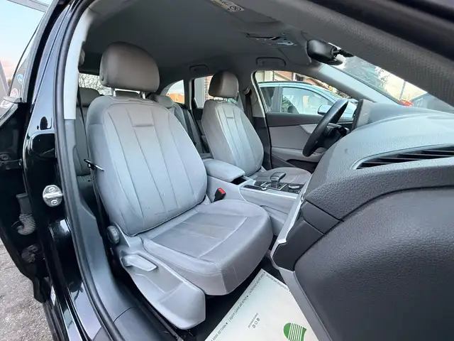 Audi A4 view 7