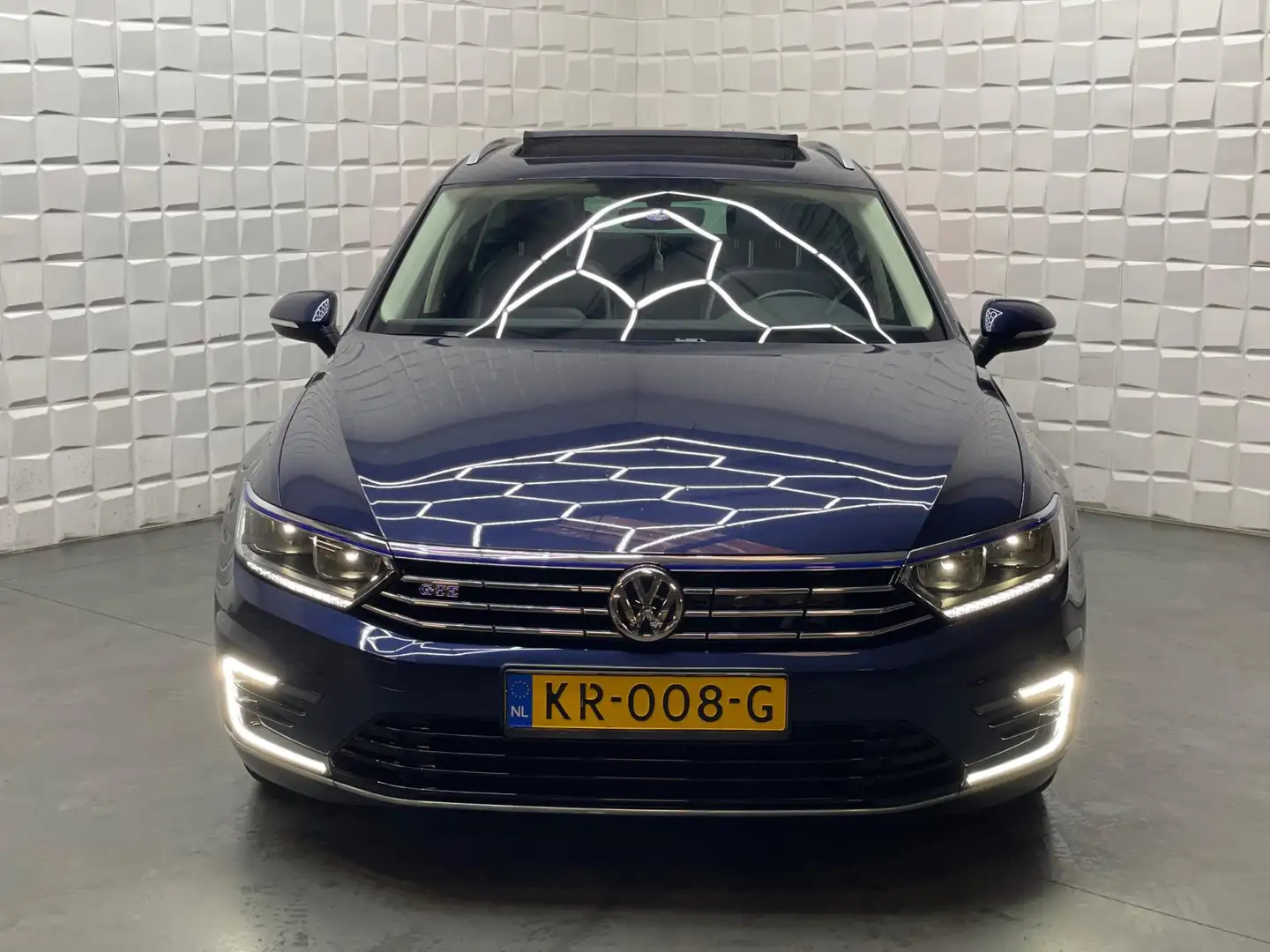 Volkswagen Passat Variant 1.4 TSI GTE PANO VIRTUAL LEER ACC BTW Blue - 2