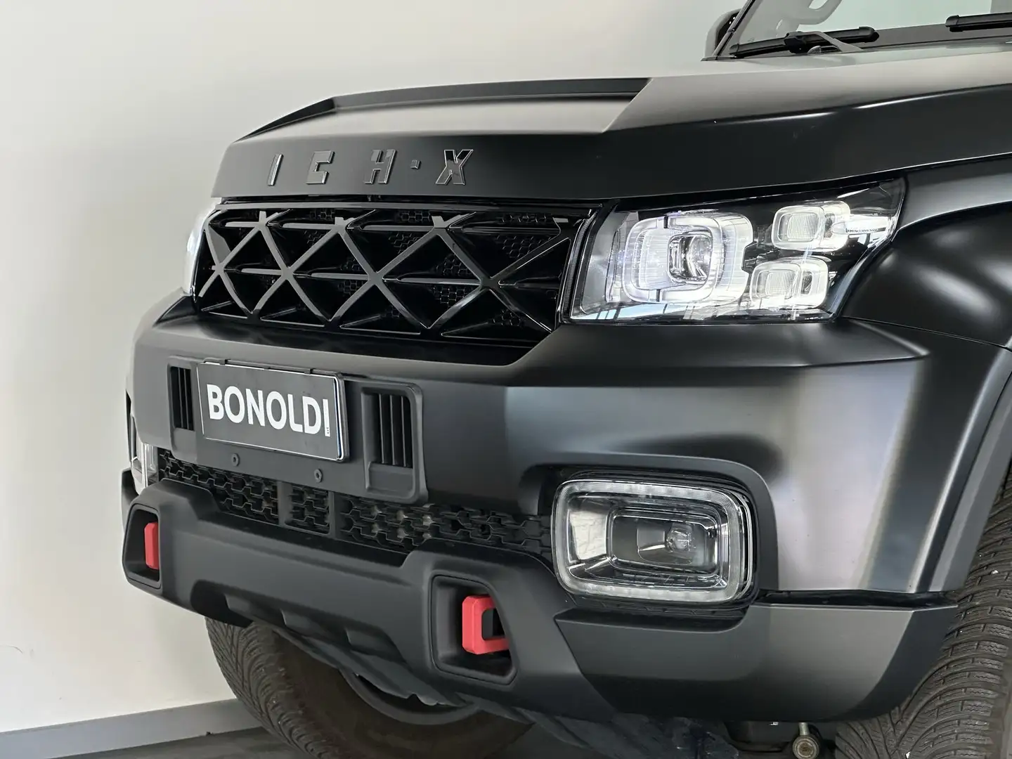 ICH-X K2 2.0 Turbo Diesel 4x4 Чорний - 2