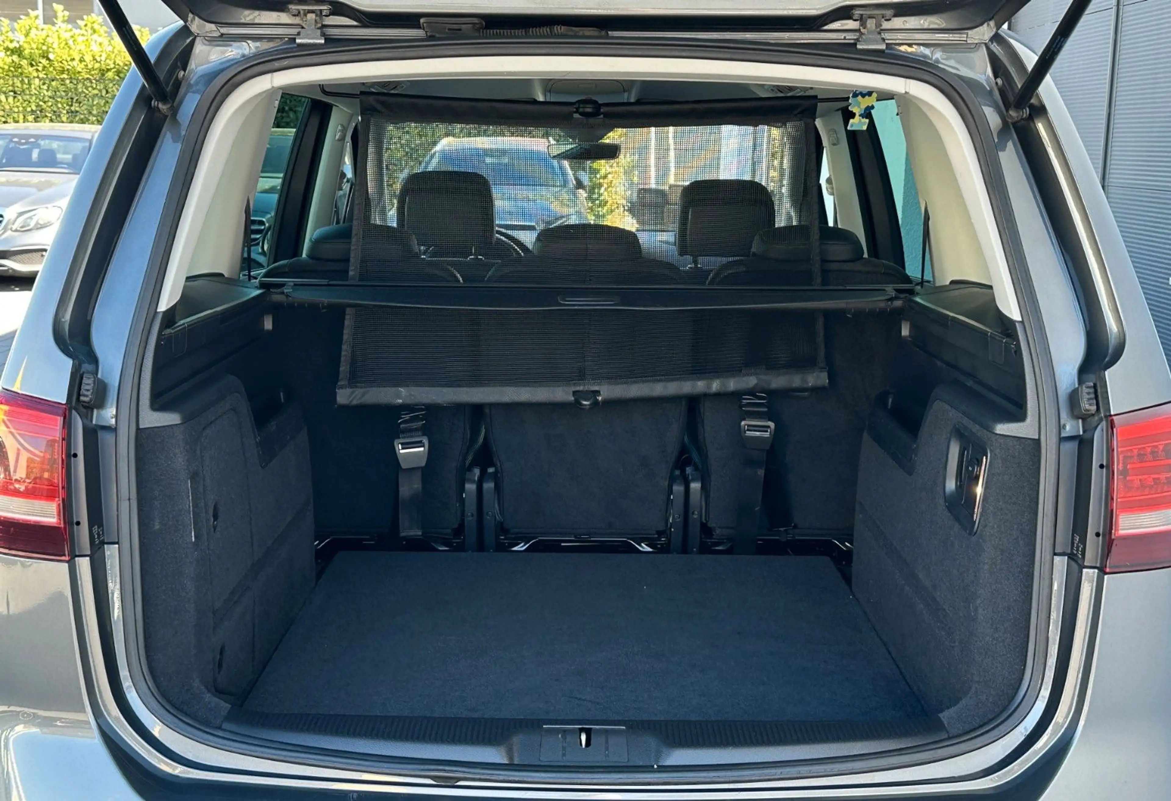 Volkswagen Sharan Highline*SHZ*NAVI*XENON*ALCANTARA*KAMERA* — photo 15