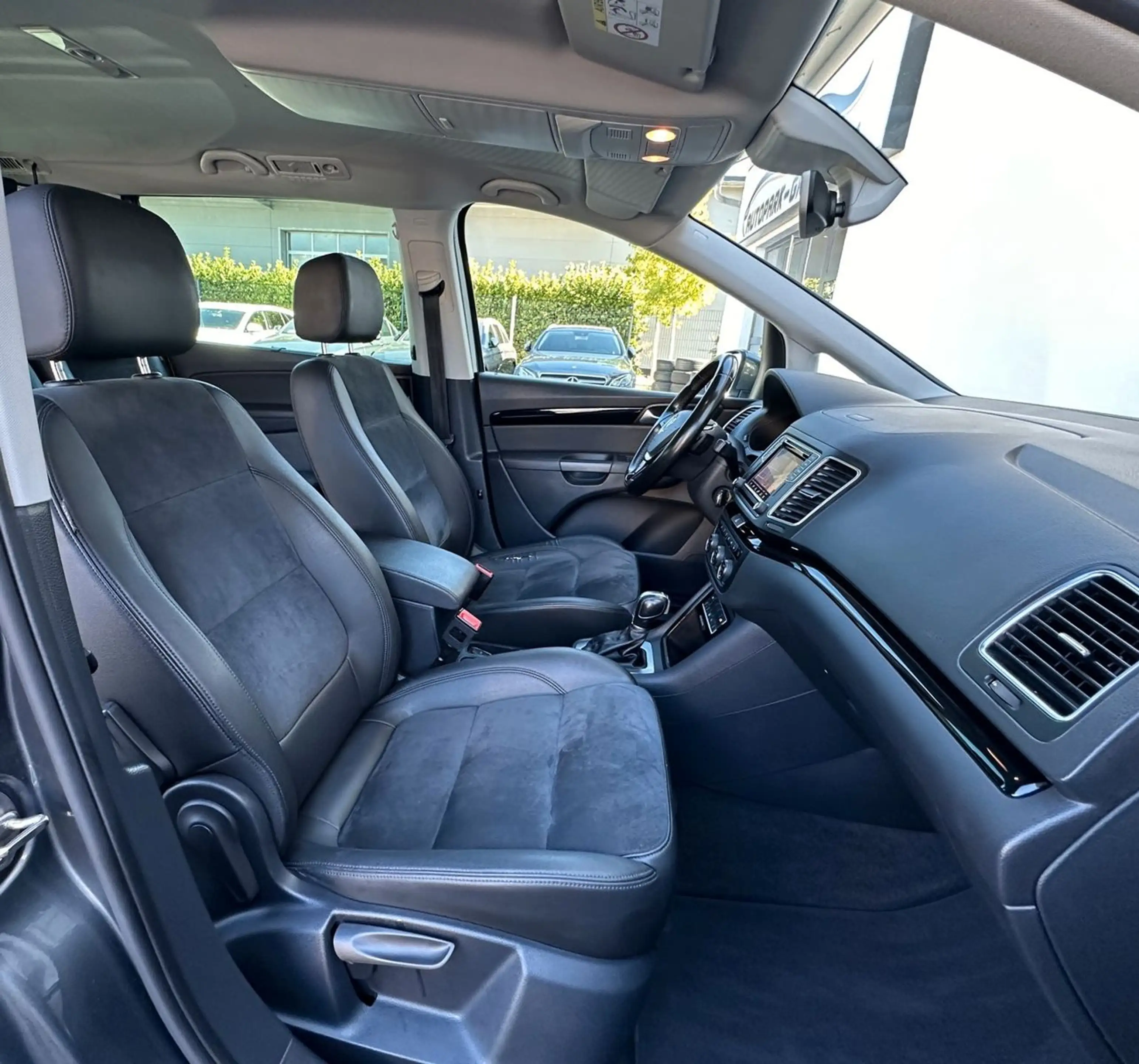 Volkswagen Sharan Highline*SHZ*NAVI*XENON*ALCANTARA*KAMERA* — photo 6