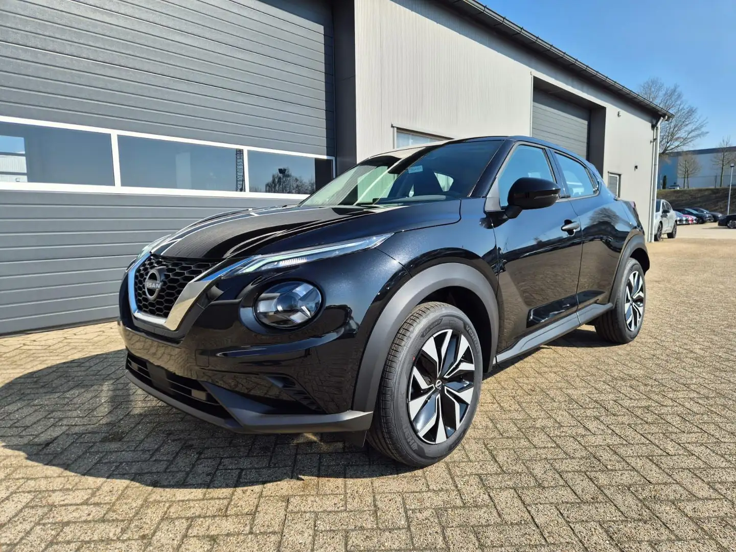 Nissan Juke 1.0 DIG-T 114PS Acenta Klimaautomatik Sitzheizu... Schwarz - 1
